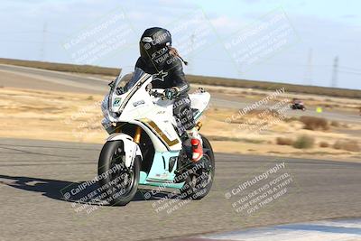 media/Nov-03-2024-TrackDaz (Sun) [[44580f4982]]/B Group/1220pm (Wheelie Bump)/